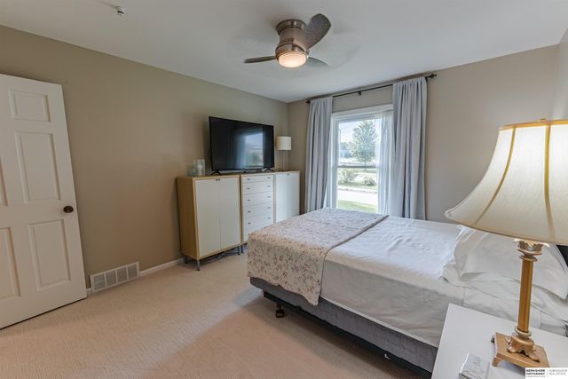 12906 Pacific Street, Omaha, NE 68154