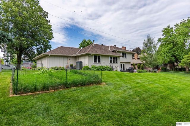 12906 Pacific Street, Omaha, NE 68154