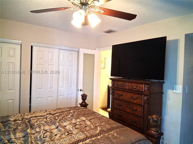 108 Wimbledon Lake Dr, Plantation, FL 33324