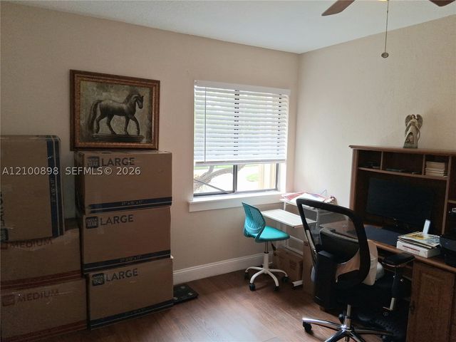108 Wimbledon Lake Dr, Plantation, FL 33324