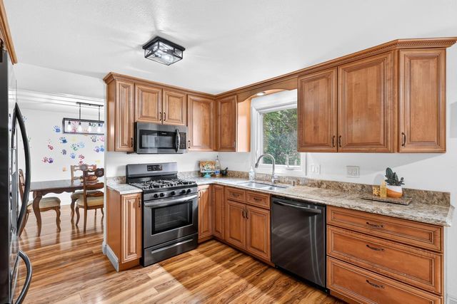 2089 Southwood Avenue, Norton Shores, MI 49441