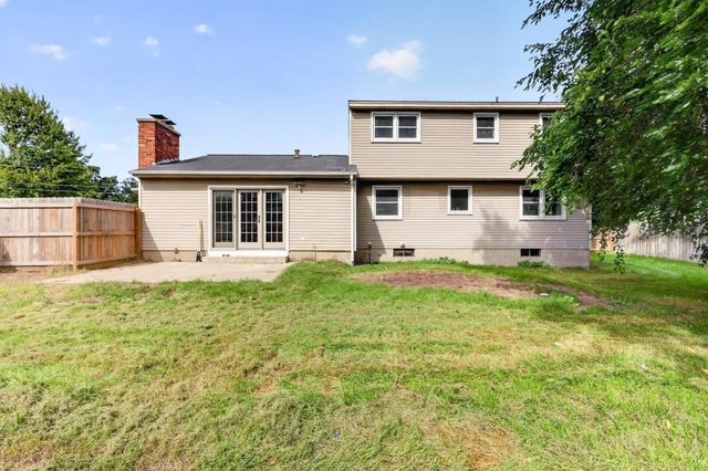 2089 Southwood Avenue, Norton Shores, MI 49441