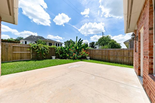 16027 Belleshire Lane, Houston, TX 77084