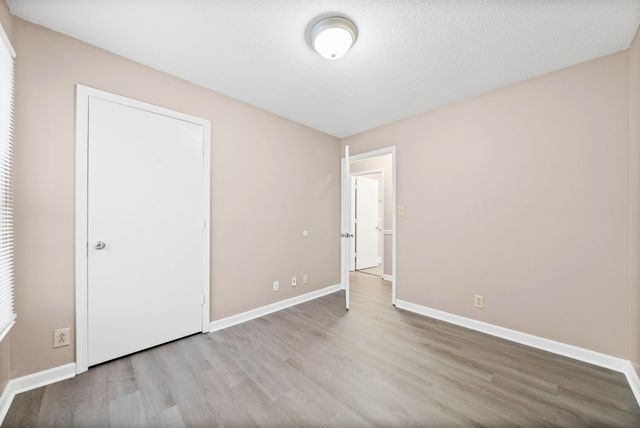 915 Cal Ct, Clarksville, TN 37042