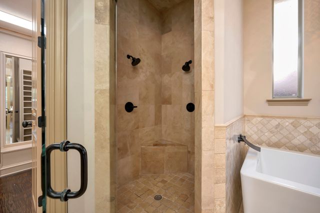 8100 Canyon Oak Drive, North Richland Hills, TX 76182