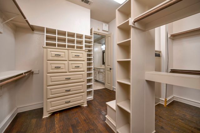8100 Canyon Oak Drive, North Richland Hills, TX 76182