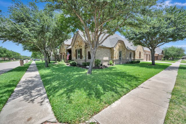 8100 Canyon Oak Drive, North Richland Hills, TX 76182
