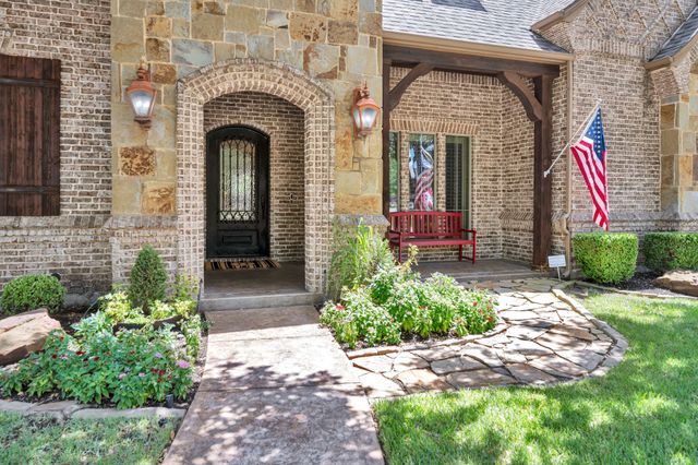 8100 Canyon Oak Drive, North Richland Hills, TX 76182