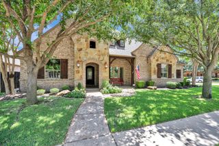 8100 Canyon Oak Drive, North Richland Hills, TX 76182