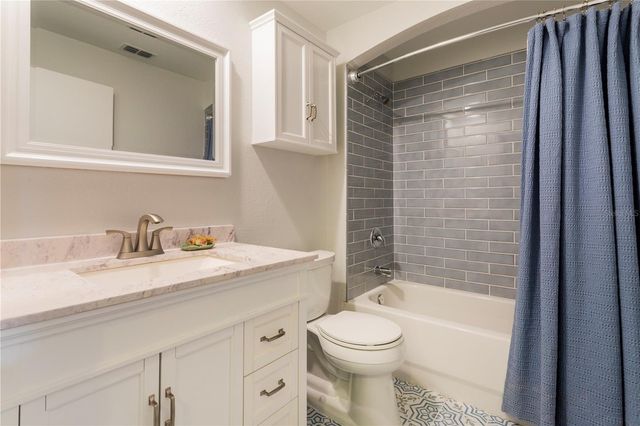 100 4TH AVENUE S 135, St Petersburg, FL 33701