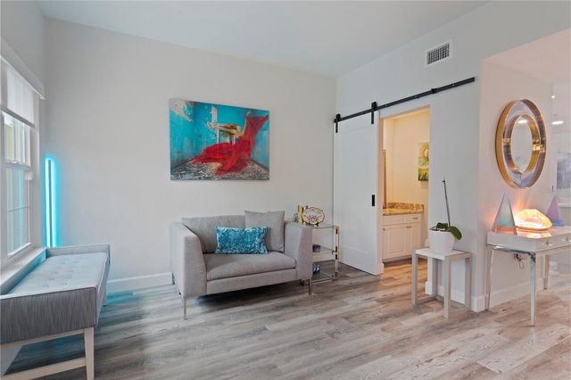 100 4TH AVENUE S 135, St Petersburg, FL 33701