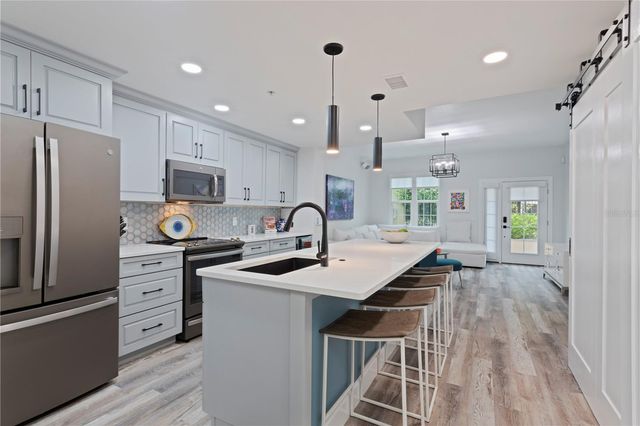 100 4TH AVENUE S 135, St Petersburg, FL 33701