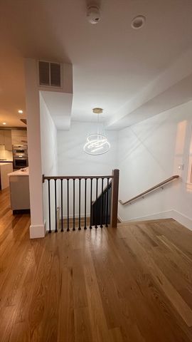 726 E 8th Street 3, Boston, MA 02127