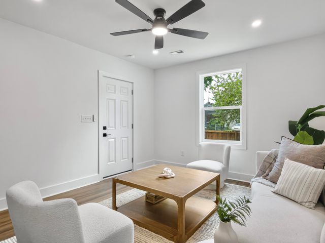 1937 Baxter Street, North Charleston, SC 29405
