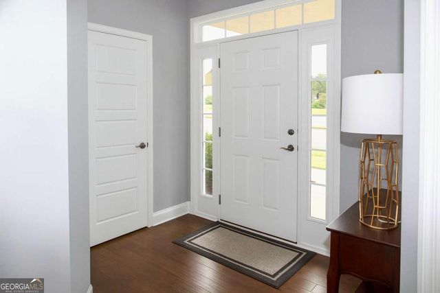 830 COMMERCE Trail, Canton, GA 30114