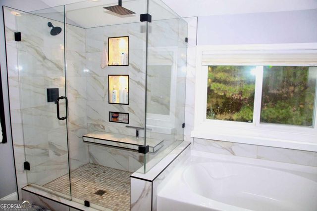 830 COMMERCE Trail, Canton, GA 30114