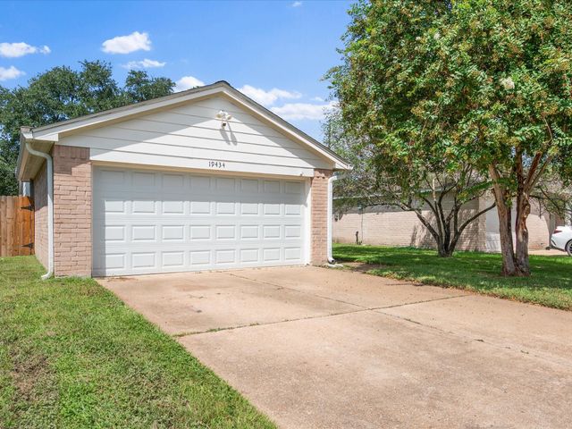 19434 Cypress Canyon Drive, Katy, TX 77449