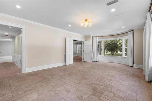 14201 Airport Boulevard, Mobile, AL 36608