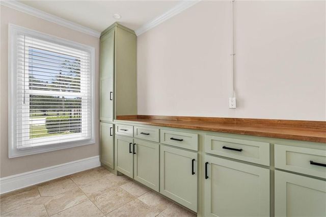 14201 Airport Boulevard, Mobile, AL 36608