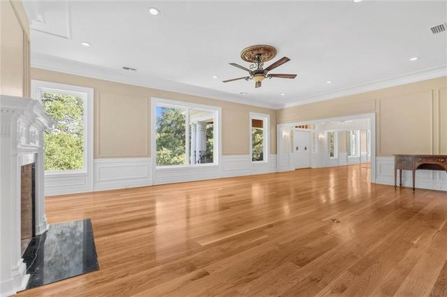 14201 Airport Boulevard, Mobile, AL 36608