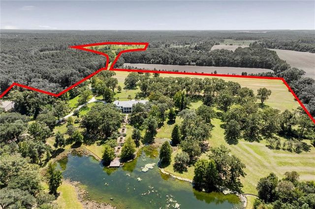 14201 Airport Boulevard, Mobile, AL 36608