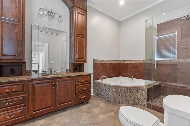 14201 Airport Boulevard, Mobile, AL 36608