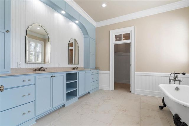 14201 Airport Boulevard, Mobile, AL 36608