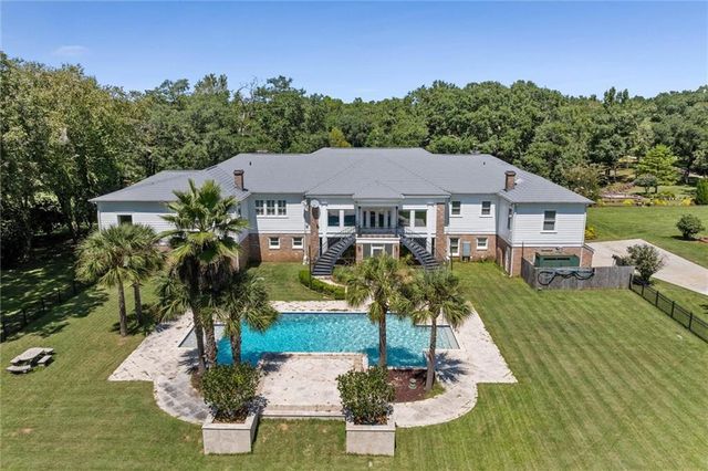 14201 Airport Boulevard, Mobile, AL 36608