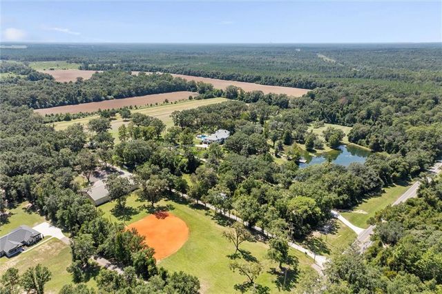 14201 Airport Boulevard, Mobile, AL 36608