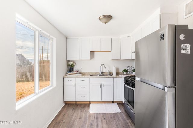 105 COCHISE Drive, Bisbee, AZ 85603