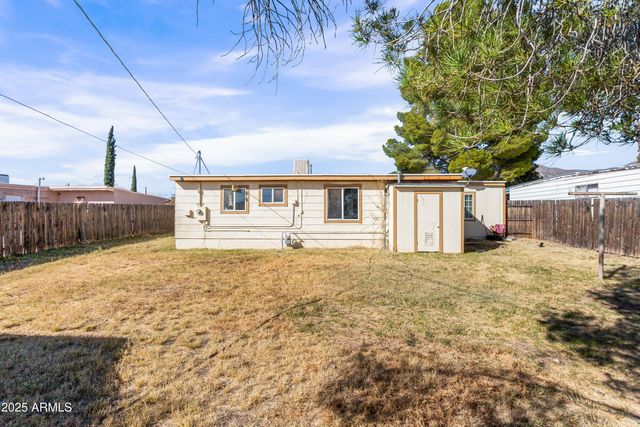 105 COCHISE Drive, Bisbee, AZ 85603