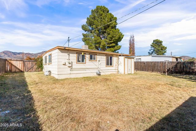 105 COCHISE Drive, Bisbee, AZ 85603