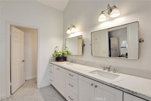 2134 Sabot, Costa Mesa, CA 92627