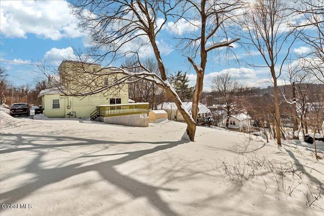 16 Billings Avenue, Troy, NY 12180