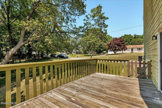 16 Billings Avenue, Troy, NY 12180
