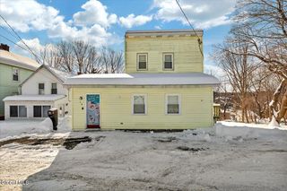 16 Billings Avenue, Troy, NY 12180