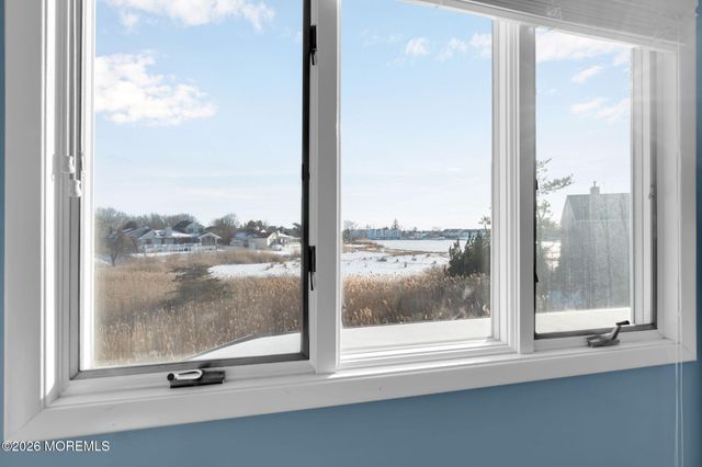 6 Ellis Court, Monmouth Beach, NJ 07750