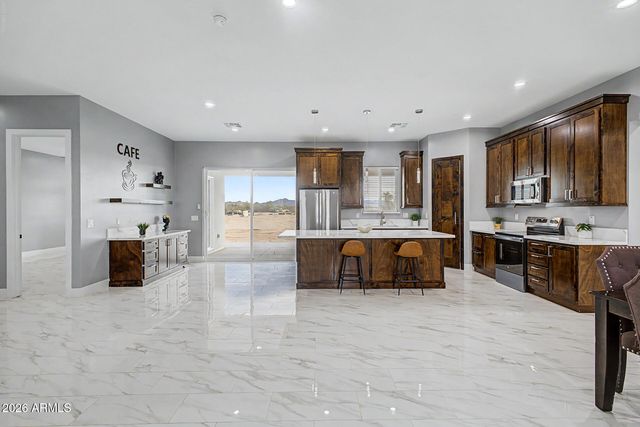 19047 W GRAND CANYON Drive, Buckeye, AZ 85326