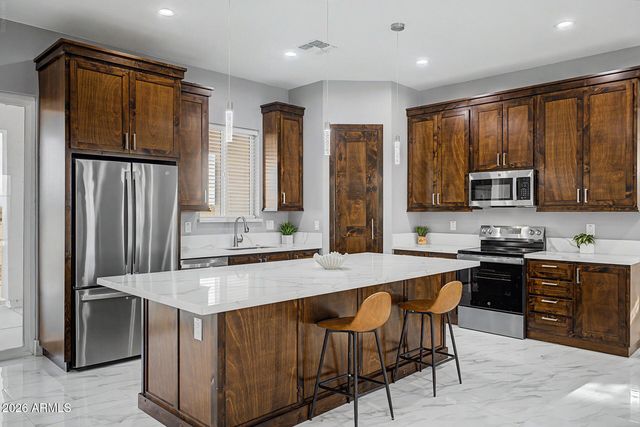 19047 W GRAND CANYON Drive, Buckeye, AZ 85326