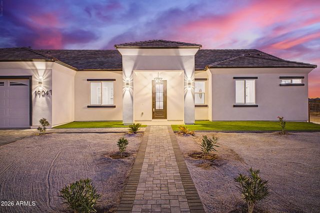19047 W GRAND CANYON Drive, Buckeye, AZ 85326