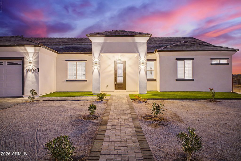 19047 W GRAND CANYON Drive, Buckeye, AZ 85326 — photo 4