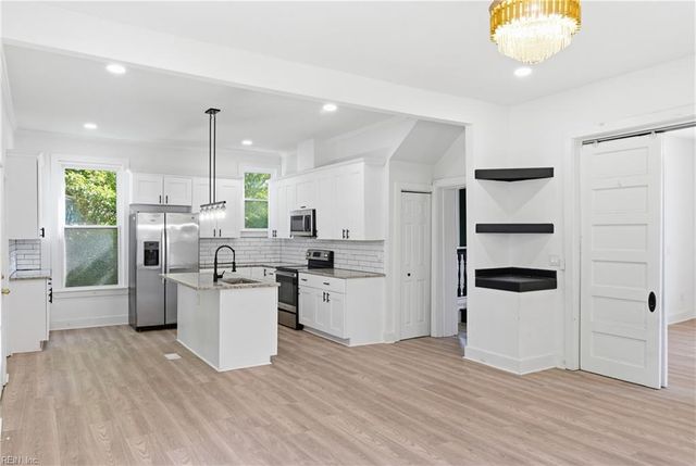 123 Saint James AVE, Suffolk, VA 23434