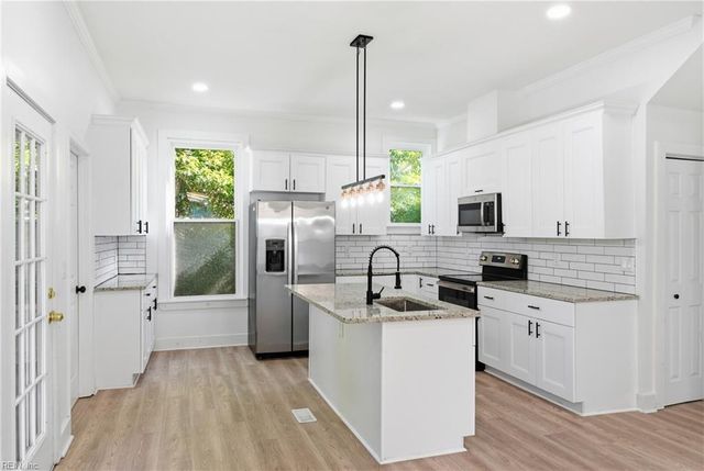 123 Saint James AVE, Suffolk, VA 23434