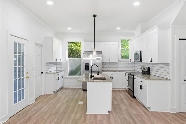 123 Saint James AVE, Suffolk, VA 23434
