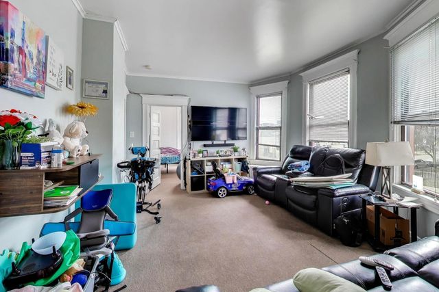 1501 W Wilson Avenue, Chicago, IL 60640