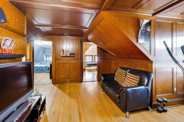 1501 W Wilson Avenue, Chicago, IL 60640