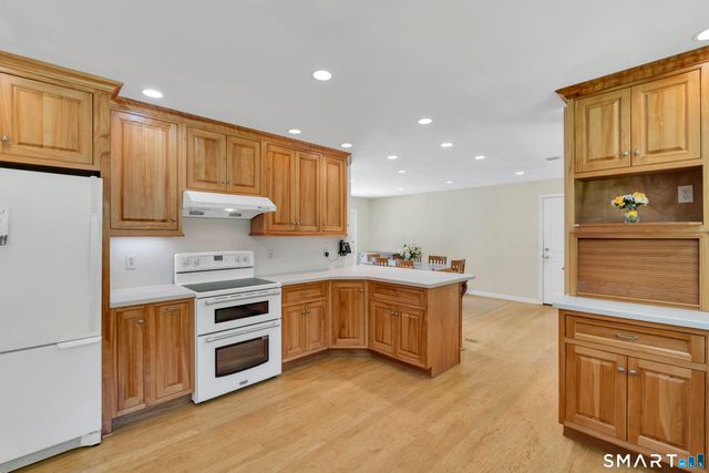 30 Maltbie Road, Newtown, CT 06470