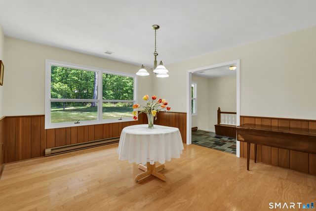 30 Maltbie Road, Newtown, CT 06470