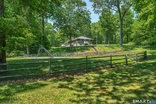 30 Maltbie Road, Newtown, CT 06470