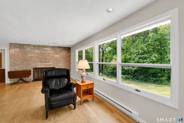 30 Maltbie Road, Newtown, CT 06470